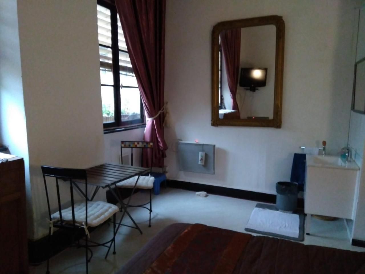 Chambres Les Soyeuses Lyon Exterior foto