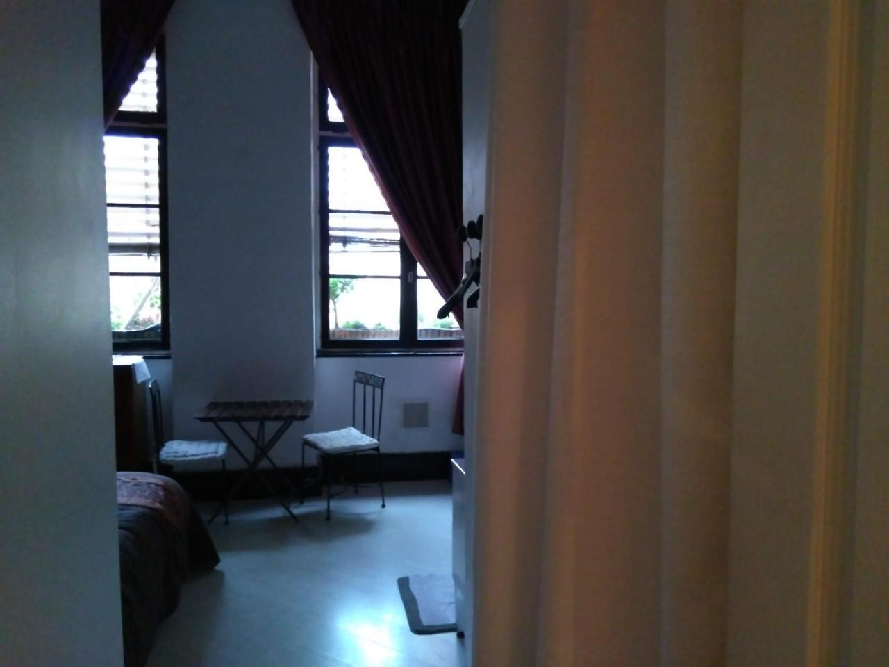 Chambres Les Soyeuses Lyon Exterior foto
